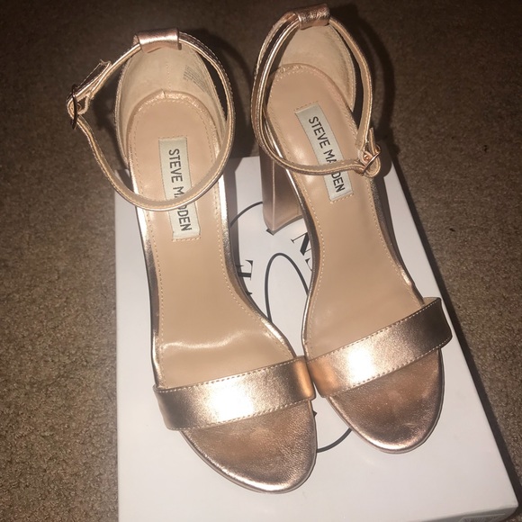 Steve Madden Shoes - Steve Madden Carrson